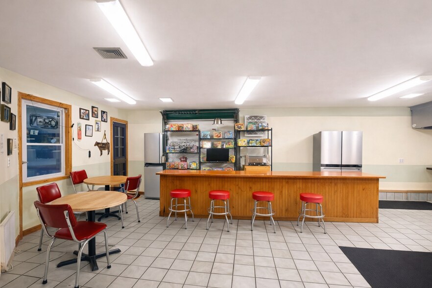 More Photos Of 11450 M-33 Hwy, Atlanta General Retail For Sale