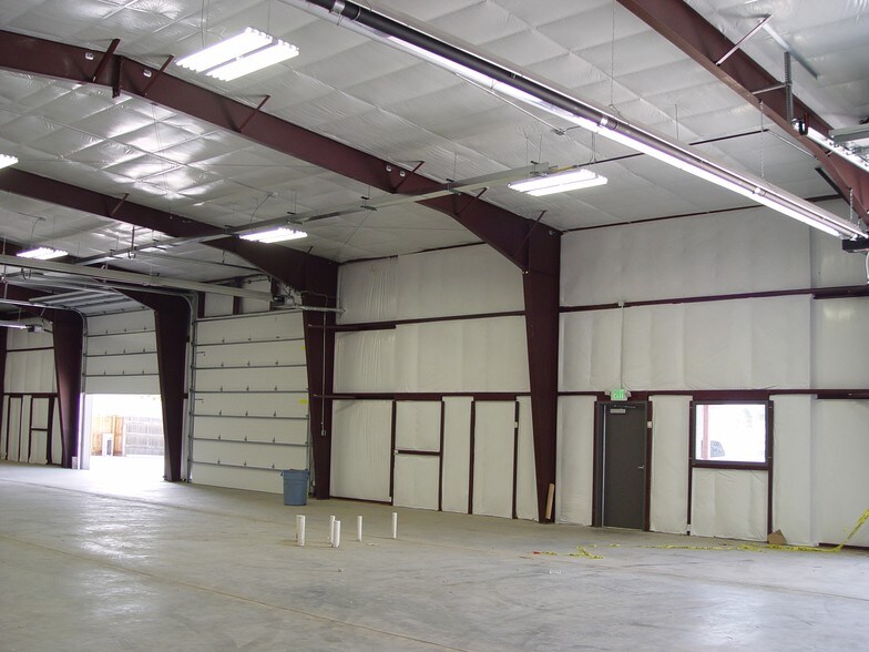 More Photos Of 112 E 30th St, Greeley Warehouse For Lease