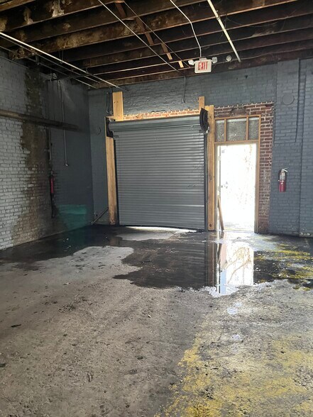 More Photos Of 285 W Trigg Ave, Memphis Manufacturing For Lease