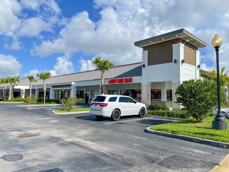 Primary Photo Of 2501-2565 N Dixie Hwy, Lake Worth Unknown For Lease