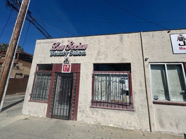 Primary Photo Of 213-217 W 21st St, Long Beach Storefront For Lease