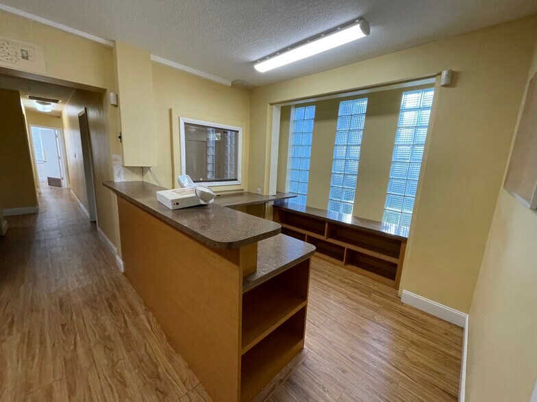 More Photos Of 633 N Bay St, Eustis Office Residential For Sale