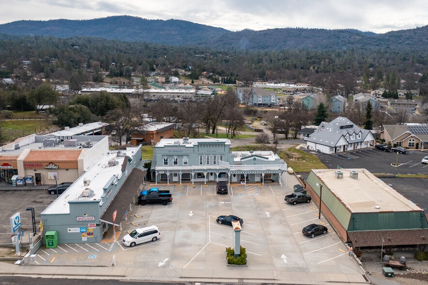 More Photos Of 40359 Highway 41, Oakhurst Freestanding For Sale