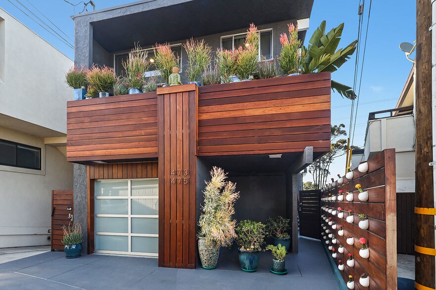 More Photos Of 472 Rosecrans Ave, Manhattan Beach Apartments For Sale