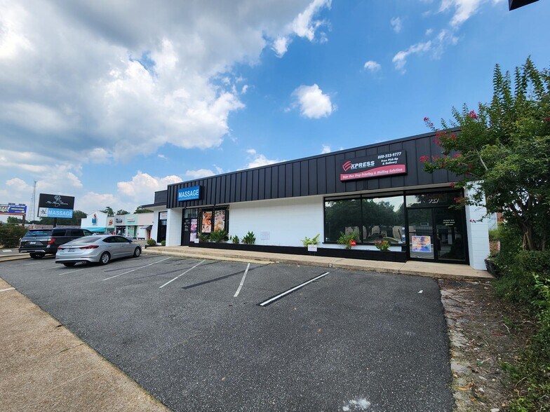 More Photos Of 927-931 N Monroe St, Tallahassee Freestanding For Sale