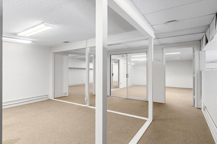 More Photos Of 1608 W Moore Ave, Terrell Auto Dealership For Sale