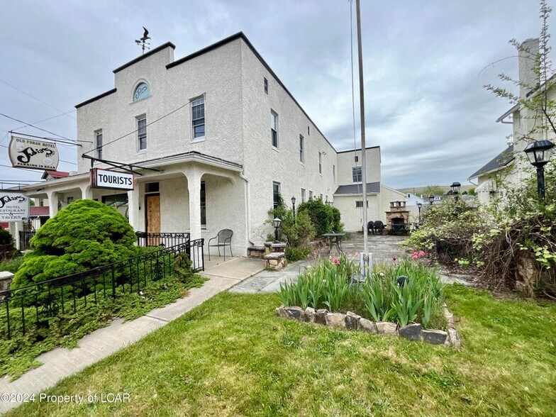 Primary Photo Of 501 N Main St, Old Forge Restaurant For Sale