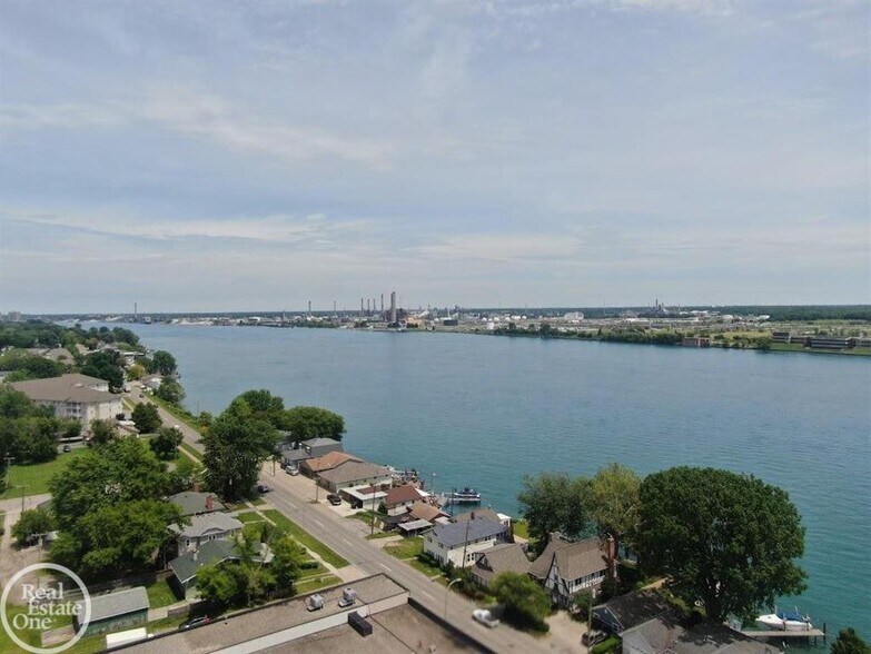 More Photos Of 3519 Military St, Port Huron Industrial For Sale