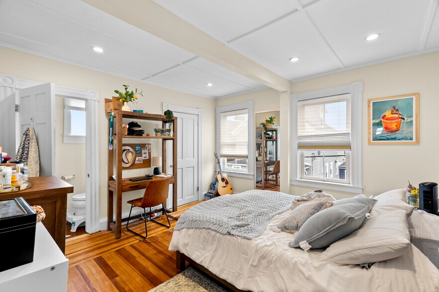 More Photos Of 13 Dean Ave, Newport Apartments For Sale