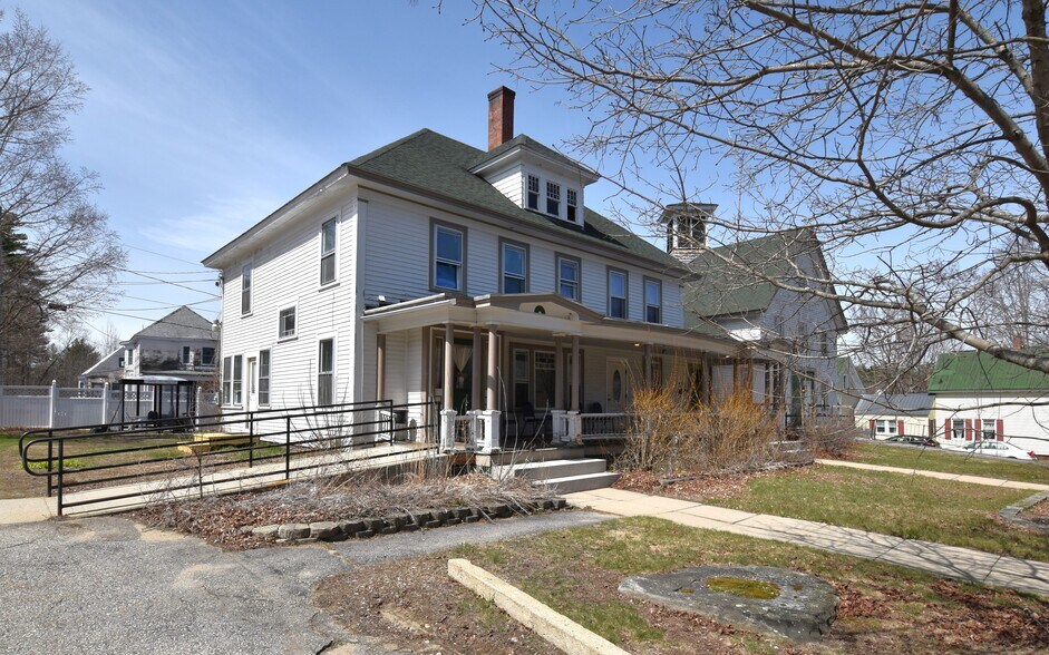 More Photos Of 31 Tappan St, Farmington Apartments For Sale