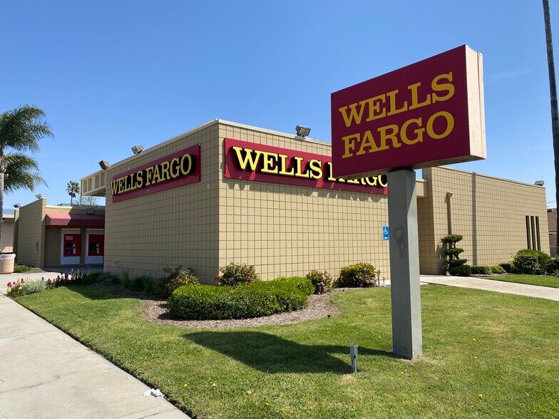 Primary Photo Of 190 W Foothill Blvd, Rialto Bank For Sale