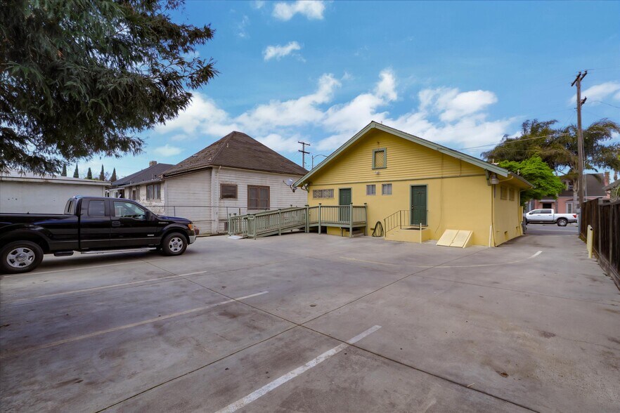 More Photos Of 560 E Saint John St, San Jose Medical For Sale