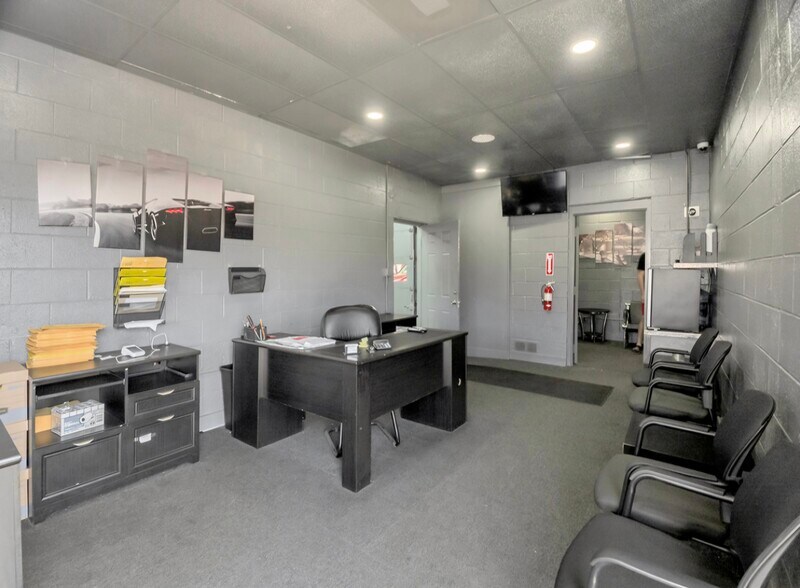 More Photos Of 7765-7775 W 8 Mile Rd, Detroit Storefront Retail Office For Lease