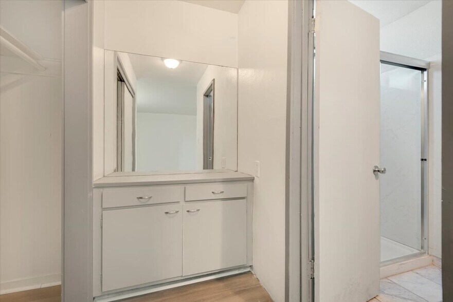 More Photos Of 2801 College Ave, Berkeley Apartments For Sale