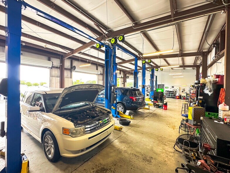 More Photos Of 875 N Cocoa Blvd, Cocoa Auto Dealership For Sale