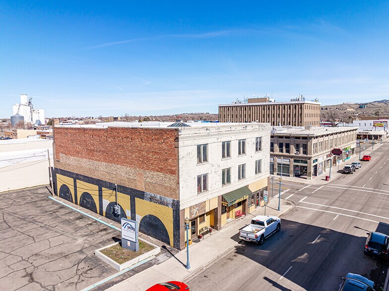 More Photos Of 246 E Center St, Pocatello Storefront For Sale