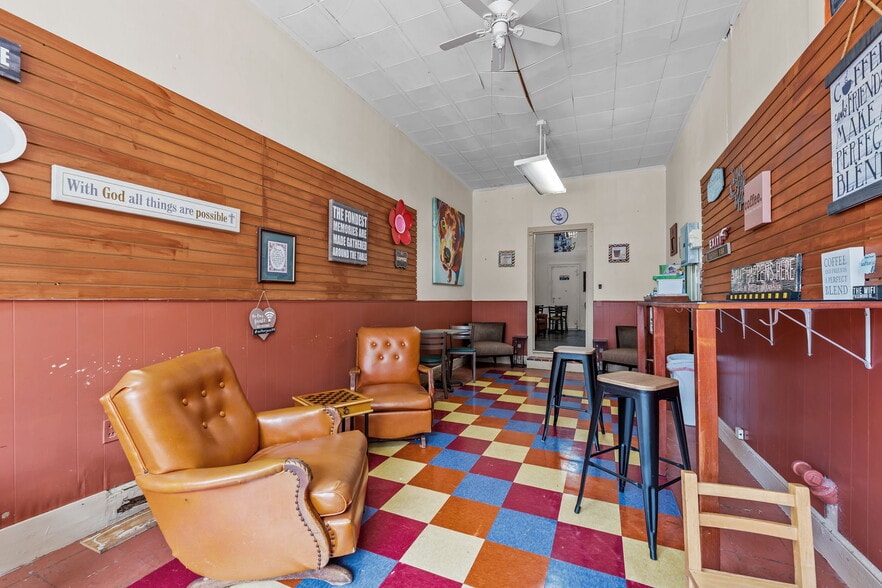 More Photos Of 101-105 S Scales St, Reidsville Storefront Retail Office For Sale
