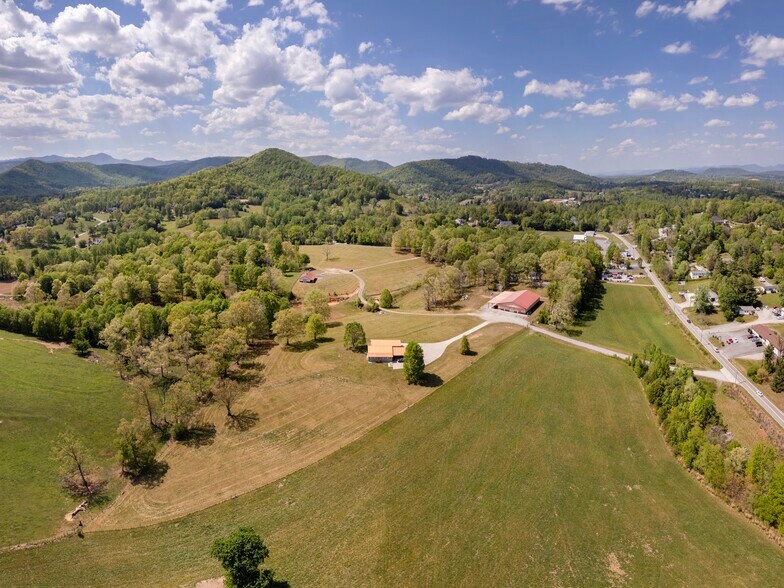 More Photos Of , Mills River Unknown For Sale