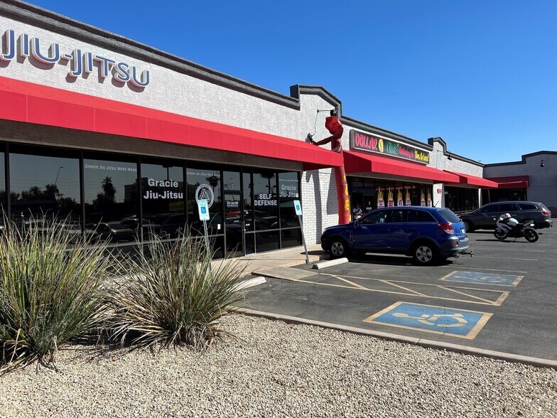 More Photos Of 1211 N Country Club Dr, Mesa General Retail For Lease