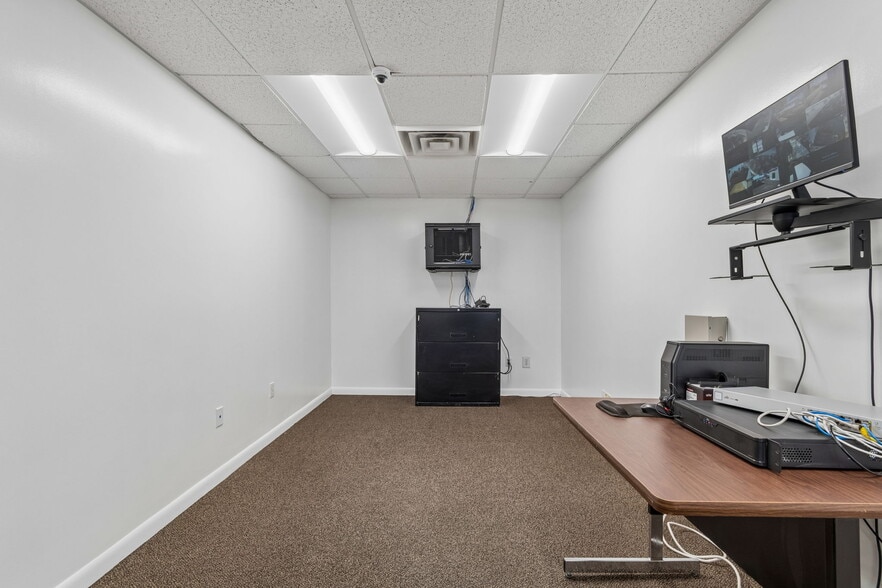 More Photos Of 1453 S Martin Luther King Jr Ave, Clearwater Warehouse For Sale