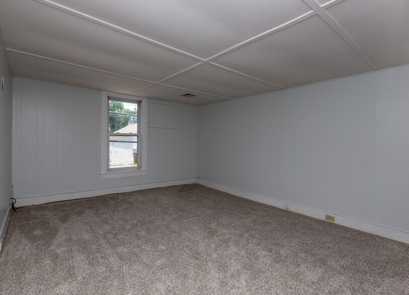 More Photos Of 371 Pittstown Rd, Pittstown Storefront Retail Residential For Sale