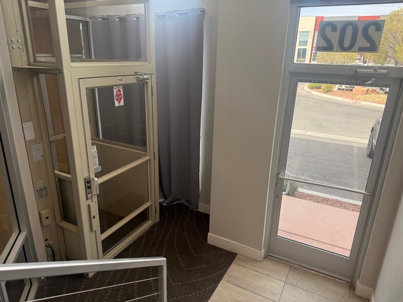 More Photos Of 7318 W Post Rd, Las Vegas Loft Creative Space For Sale