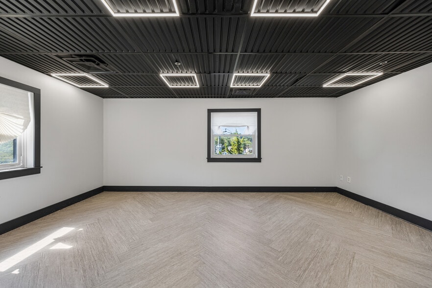 More Photos Of , New City Office For Sale