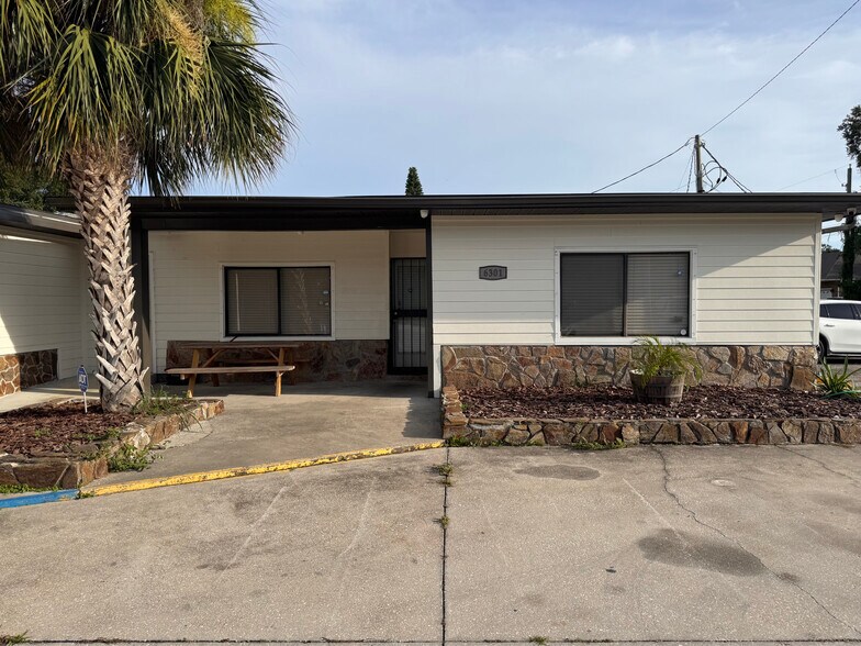 More Photos Of 6301 Causeway Blvd, Tampa Auto Repair For Lease