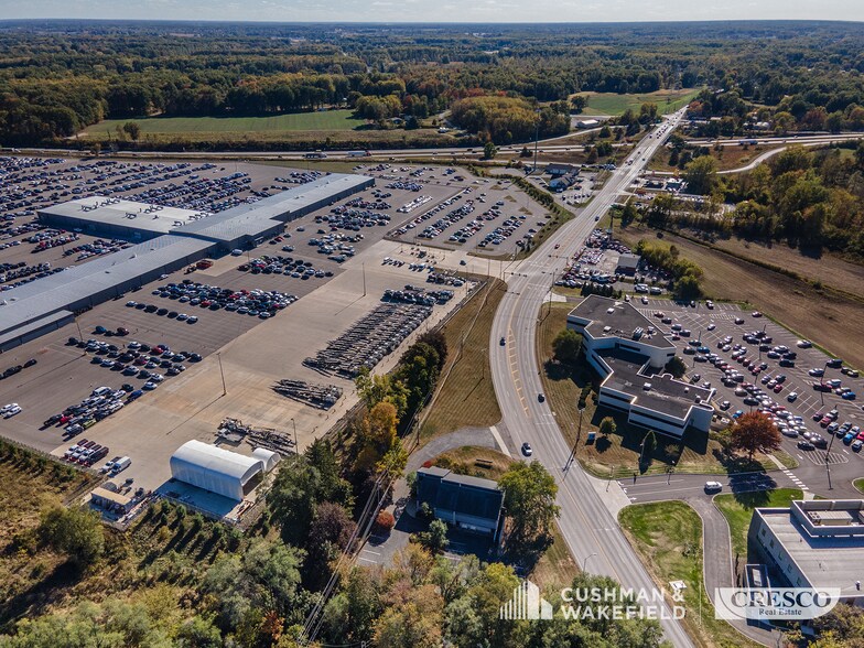 More Photos Of 6125 S Broadway, Lorain Office For Sale