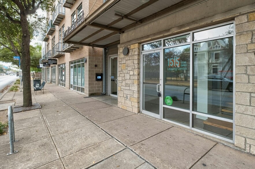 Primary Photo Of 1601 E Cesar Chavez St, Austin Apartments For Lease