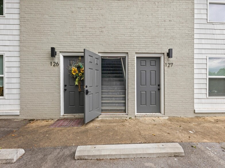 More Photos Of 112 Becky Dr, Greeneville Apartments For Sale