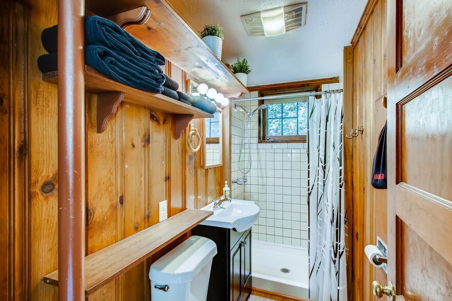 More Photos Of 3303 Chicago Creek Rd, Idaho Springs Hotel For Sale