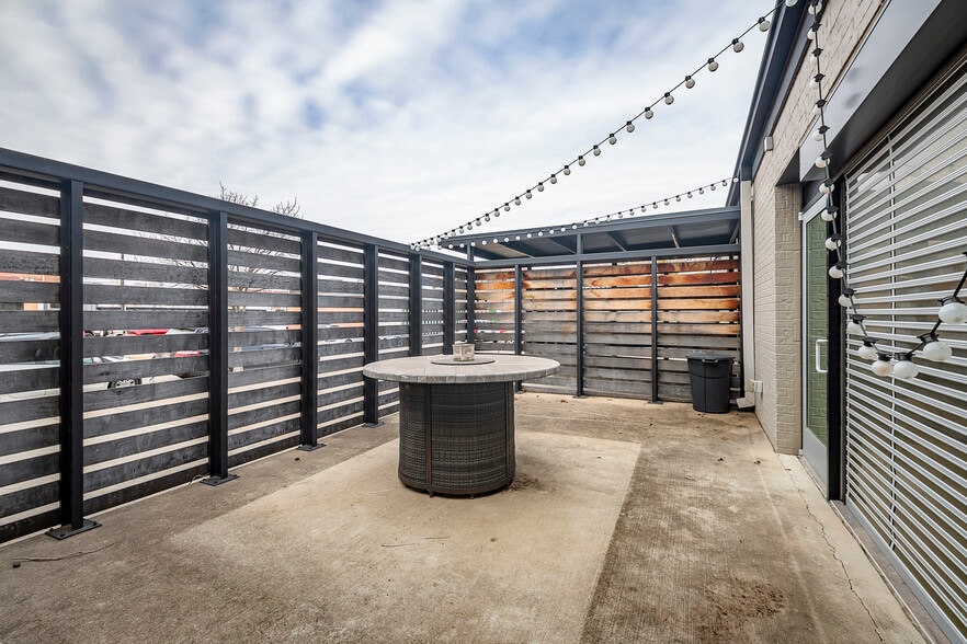 More Photos Of 1309 S Adams St, Fort Worth Loft Creative Space For Lease