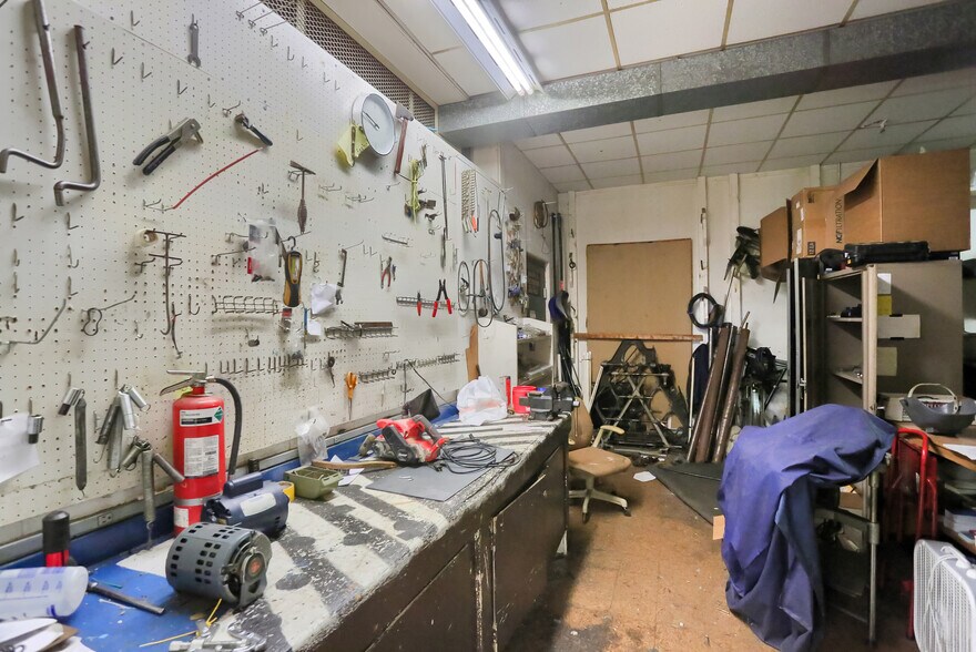 More Photos Of 3210 Wilmington Rd, New Castle Bowling Alley For Sale