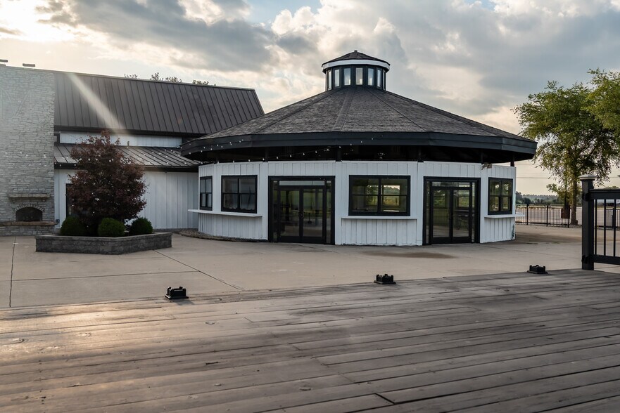 More Photos Of 5800 S State Road 3, Spiceland Restaurant For Sale