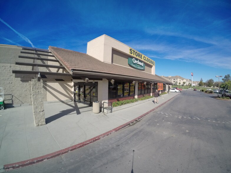 More Photos Of 1067 N Davis Rd, Salinas Garden Center For Lease