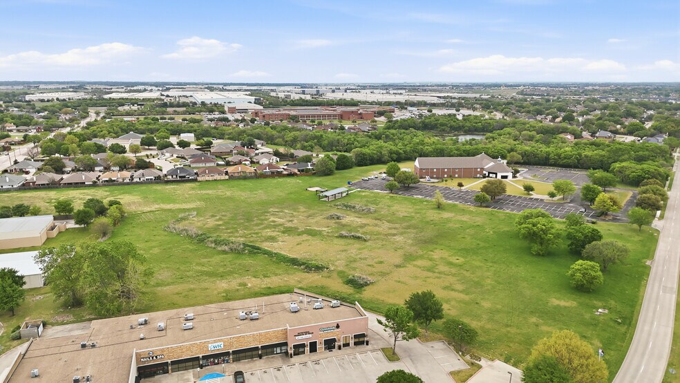 More Photos Of 2045 SE Green Oaks Blvd, Arlington Land For Sale