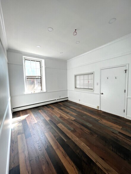 More Photos Of 26 S Church St, West Chester Office For Sale
