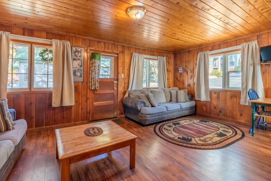 More Photos Of 416 Grand Ave, Grand Lake Hotel For Sale