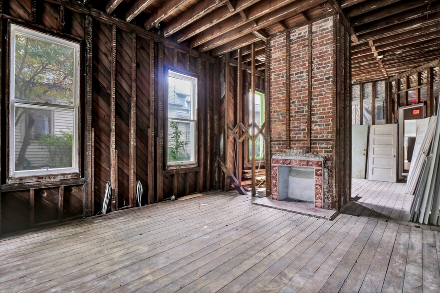 More Photos Of 708 Market St, Wilmington Apartments For Sale