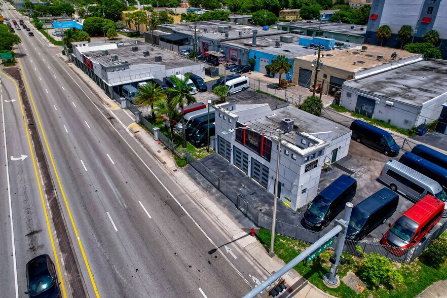 More Photos Of 925 W Broward Blvd, Fort Lauderdale Auto Dealership For Sale
