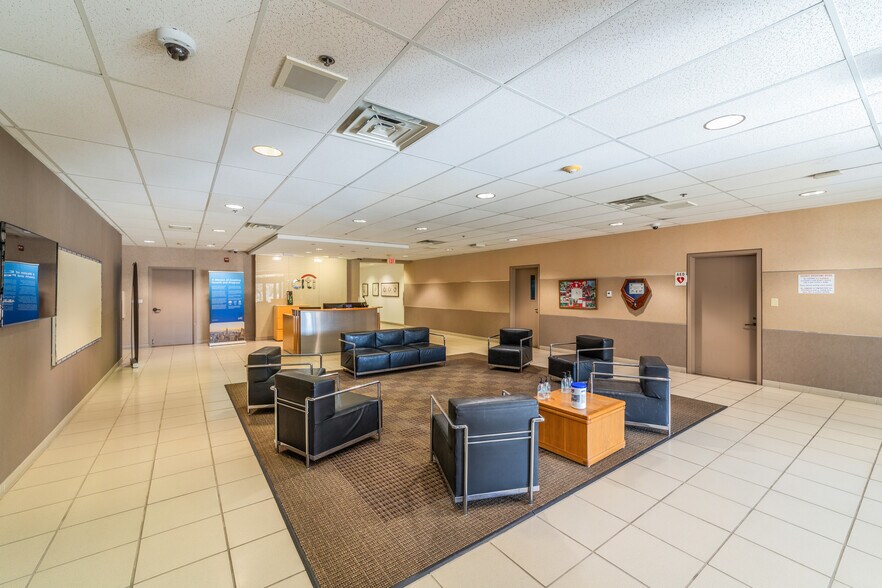 More Photos Of 100 Citibank Dr, San Antonio Office For Sale