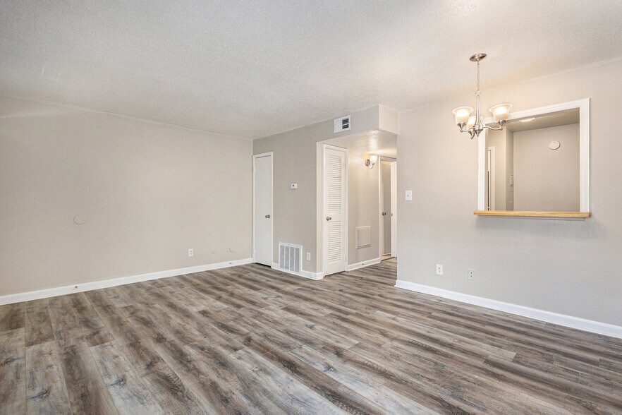 More Photos Of 2418 Green Springs Hwy, Birmingham Multifamily For Sale