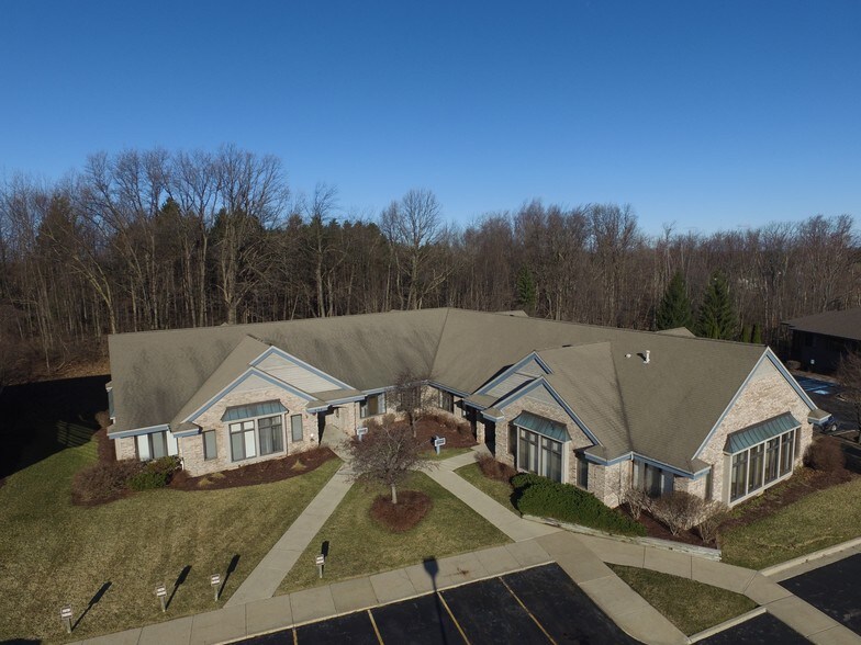 More Photos Of 836 Centennial Way, Lansing Medical For Sale