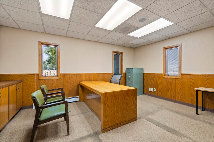 More Photos Of 617 N Timberline Rd, Fort Collins Warehouse For Sale