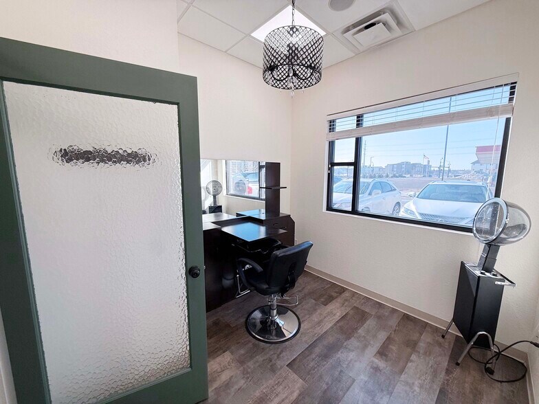 More Photos Of 5621 36th Ave S, Fargo Freestanding For Lease