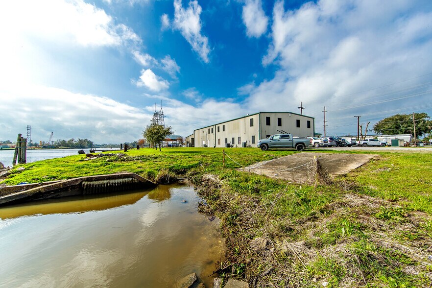 More Photos Of 1711 Dunn St, Houma Service For Lease