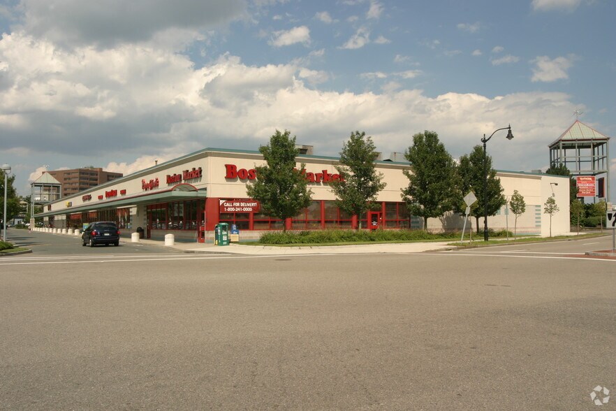 More Photos Of 100 Granite St, Quincy General Retail For Lease