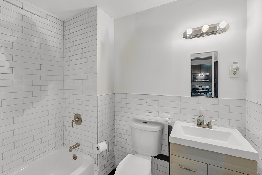 More Photos Of 397 Communipaw Ave, Jersey City Apartments For Sale