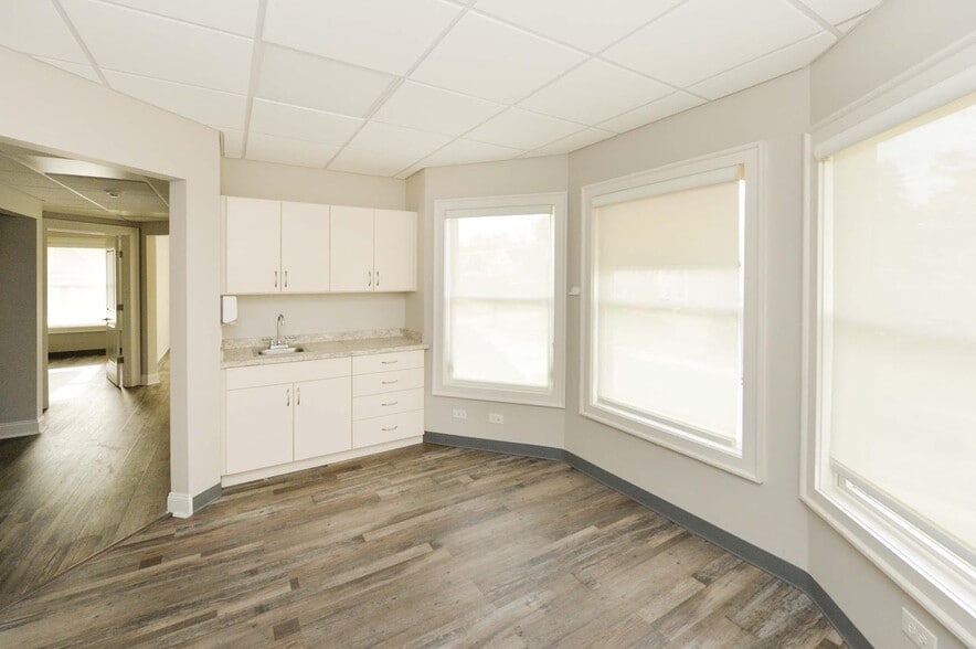 More Photos Of 145 Prospect St, Ridgewood Medical For Lease